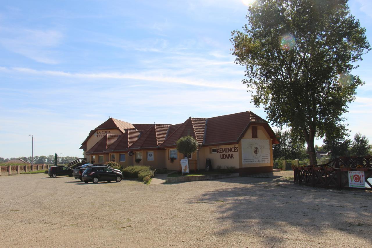 Bed and Breakfast La Curia Panzio Dunaszeg Екстер'єр фото